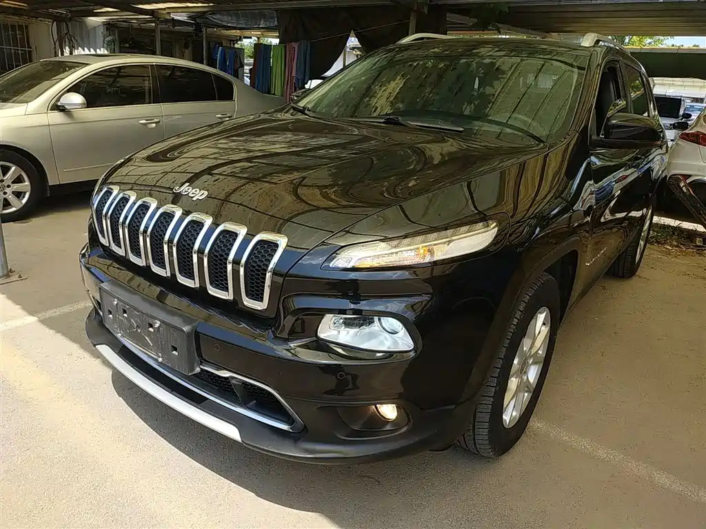 JEEP CHEROKEE
