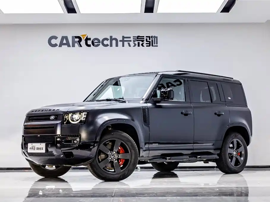 LAND ROVER DEFENDER 2024