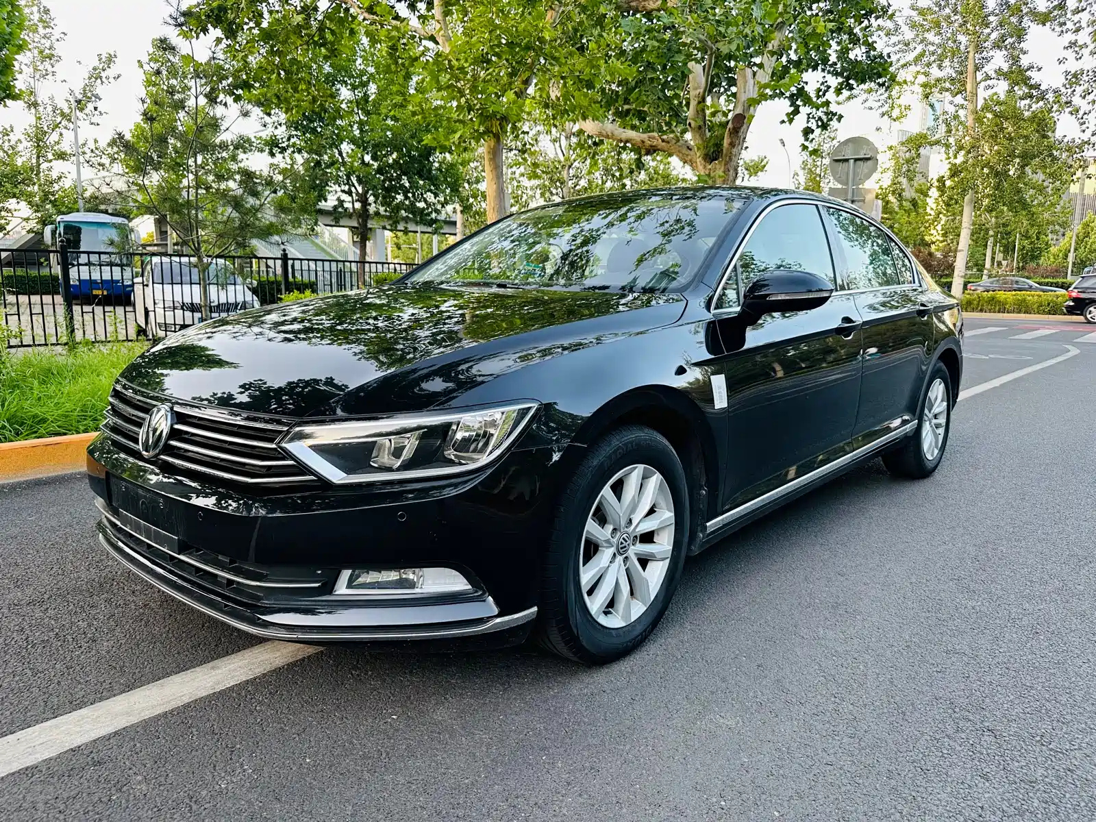 VOLKSWAGEN MAGOTAN 2019