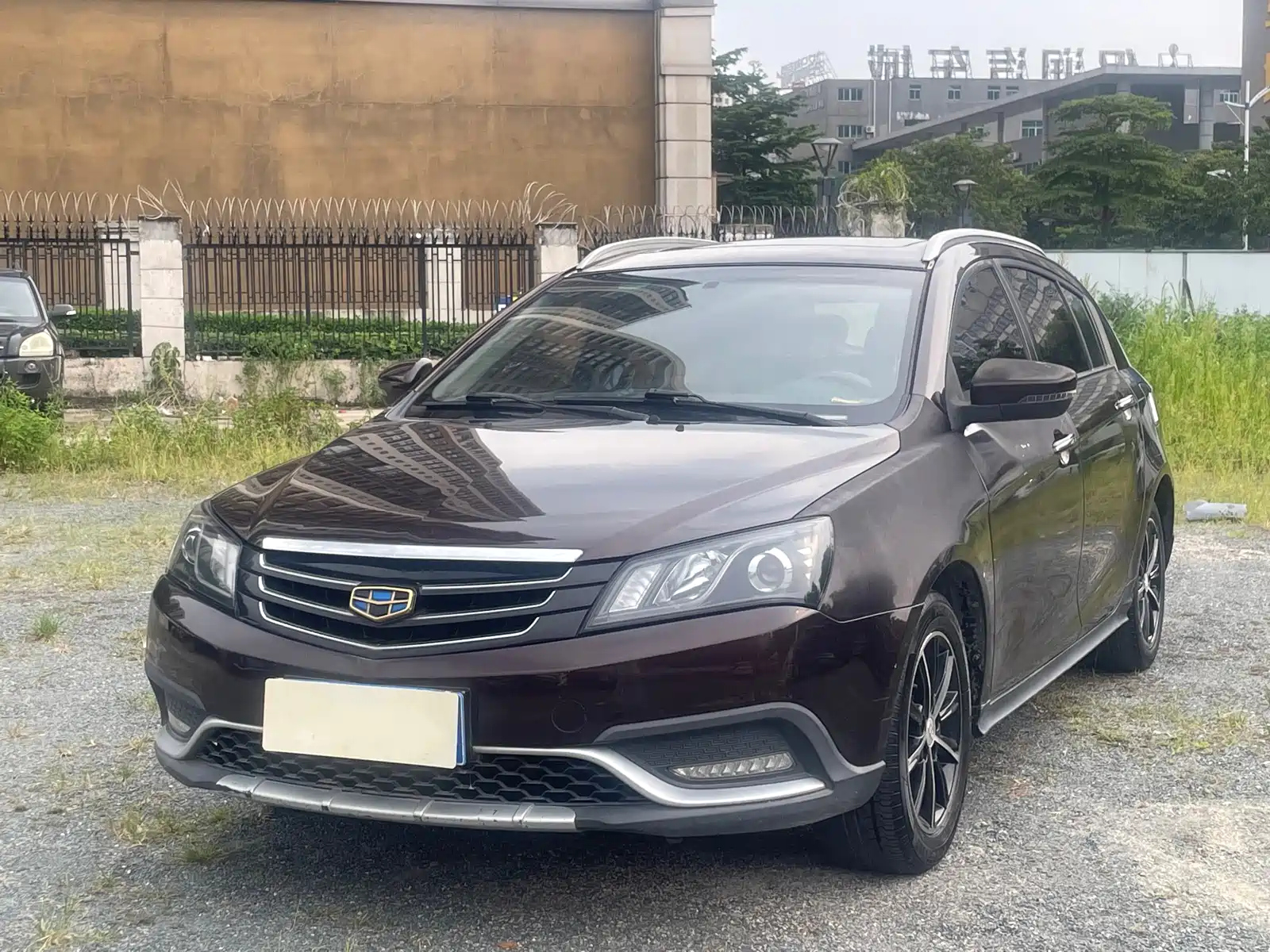 GEELY AUTO EMGRAND 2015