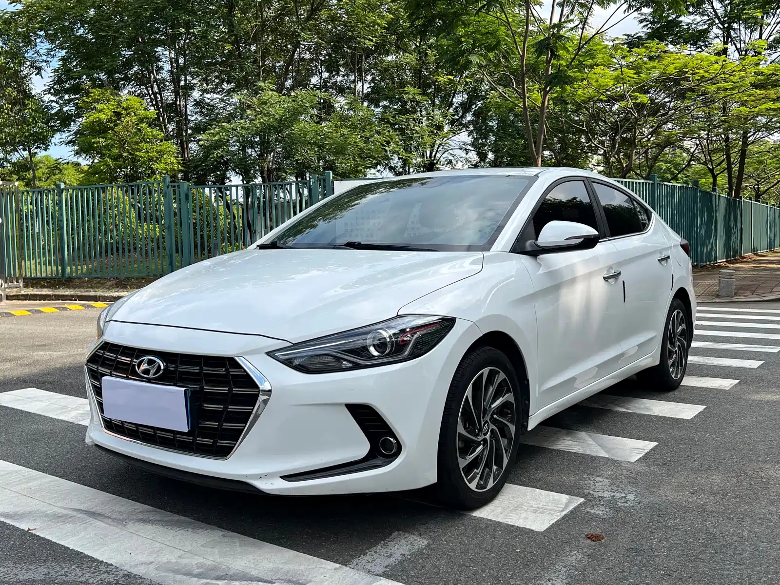 HYUNDAI ELANTRA 2019
