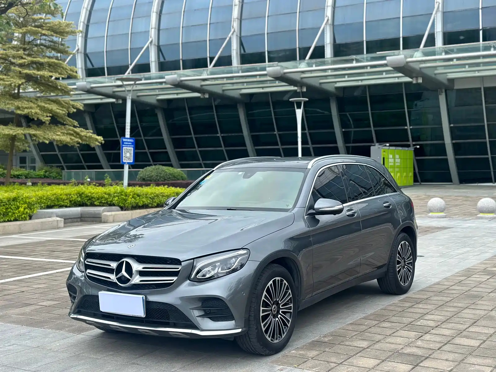 MERCEDES BENZ GLC