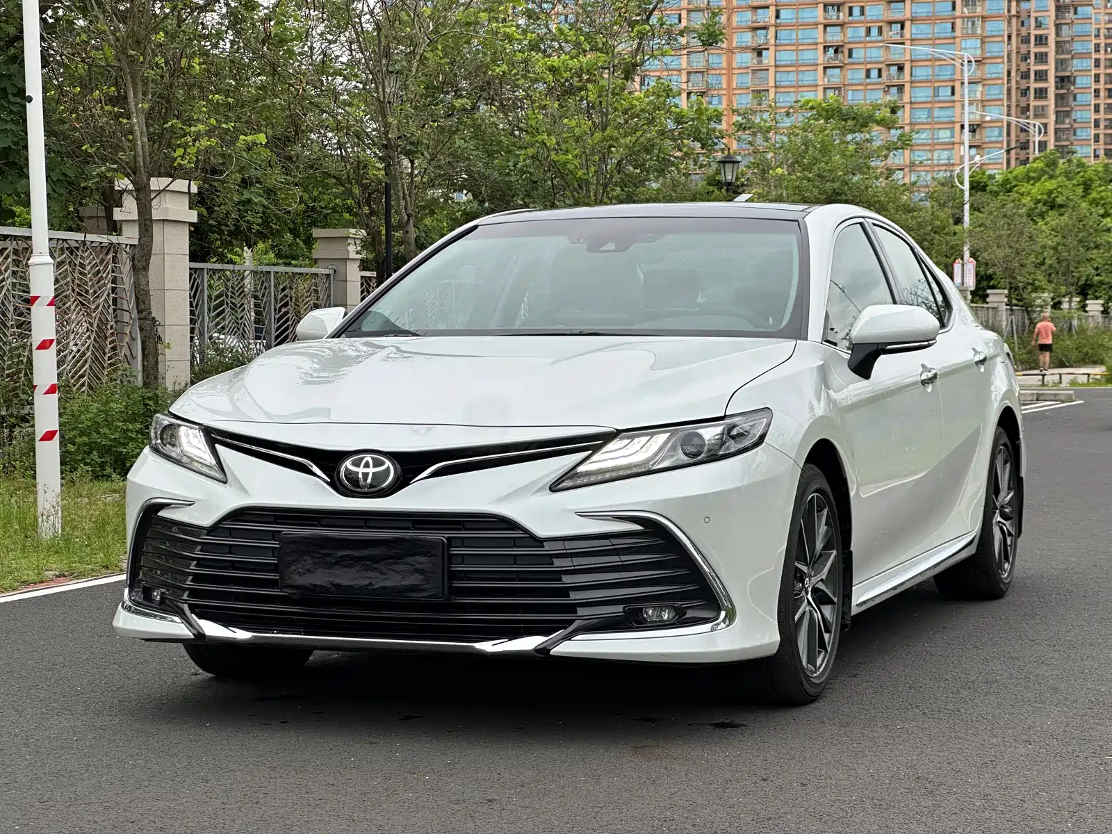 TOYOTA CAMRY 2023