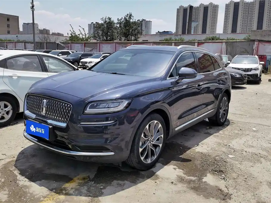 LINCOLN NAVIGATOR 2021