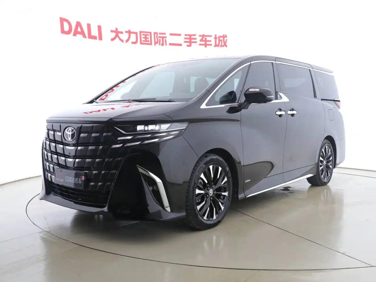 TOYOTA ALPHARD 2024
