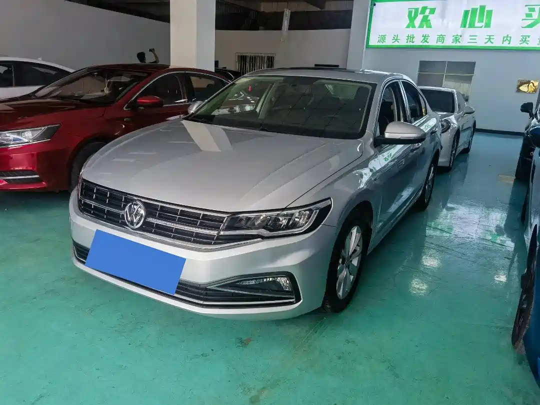 VOLKSWAGEN BORA 2019