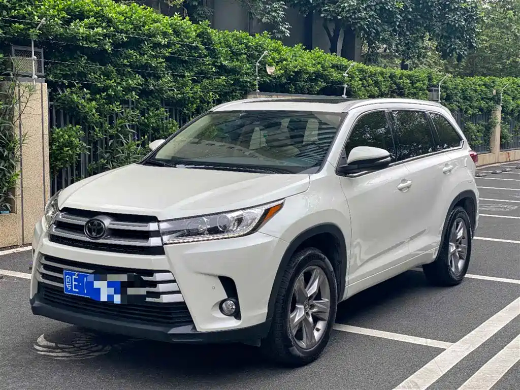 TOYOTA HIGHLANDER 2018