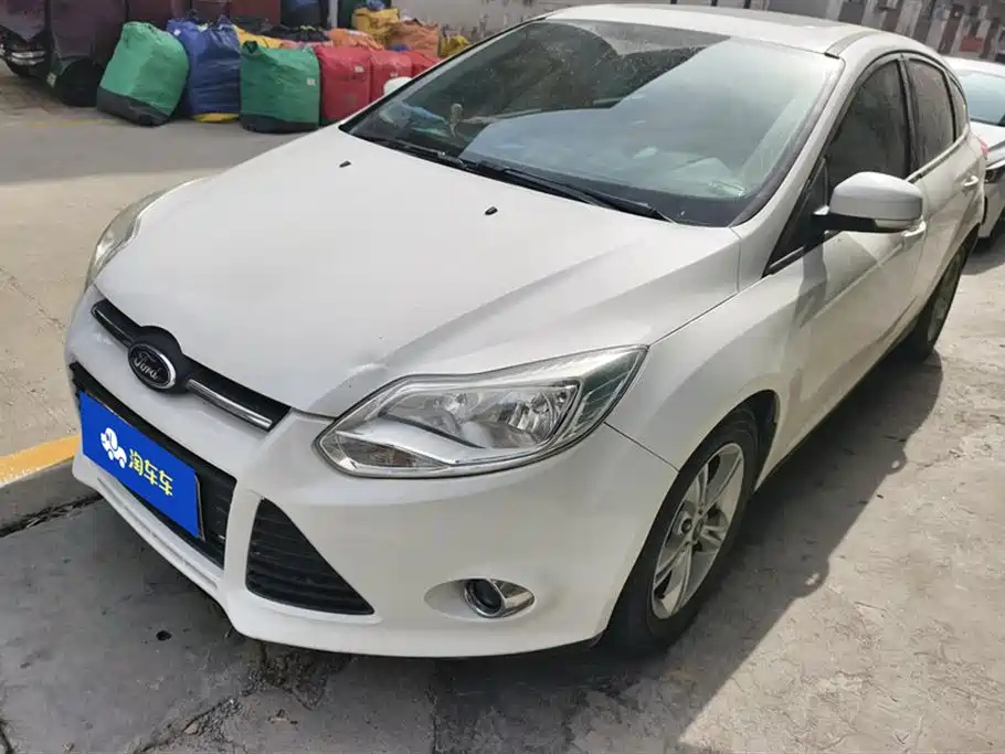 FORD FOCUS 2015