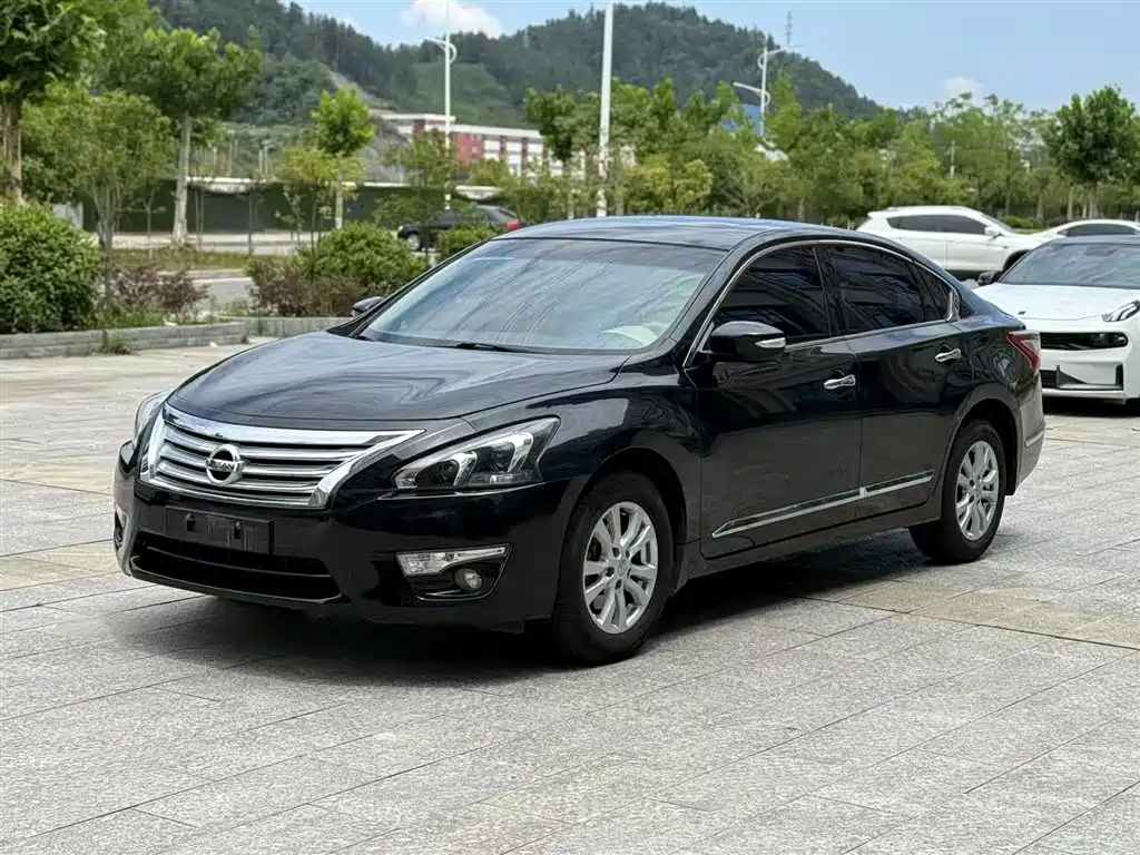 NISSAN TEANA