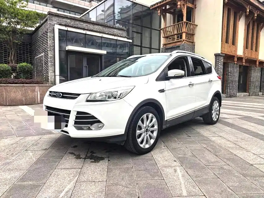 FORD ESCAPE 2015