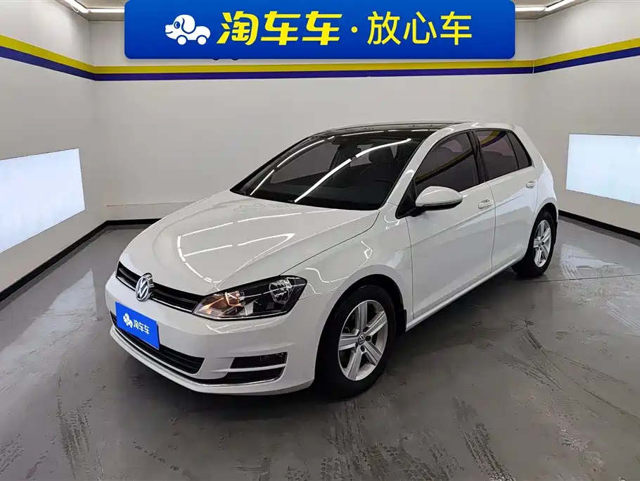 VOLKSWAGEN GOLF 2015