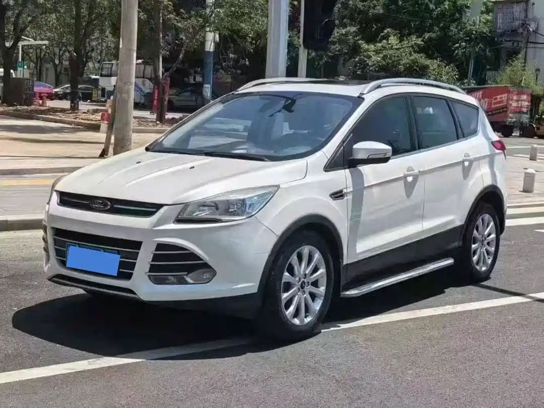 FORD ESCAPE 2015