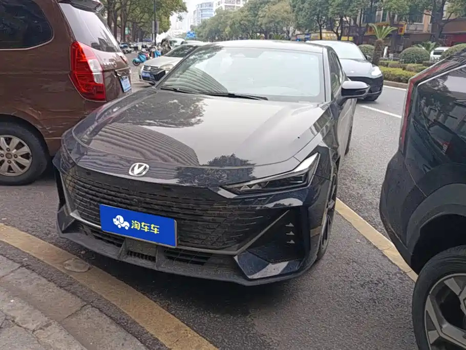 CHANGAN UNI-V 2023