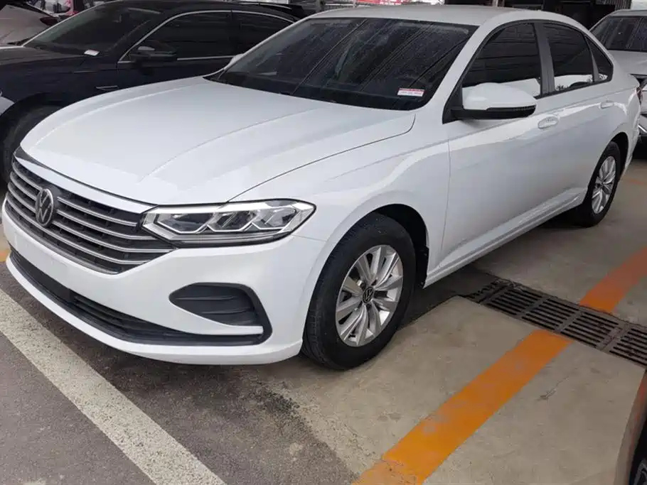 VOLKSWAGEN LAVIDA 2023