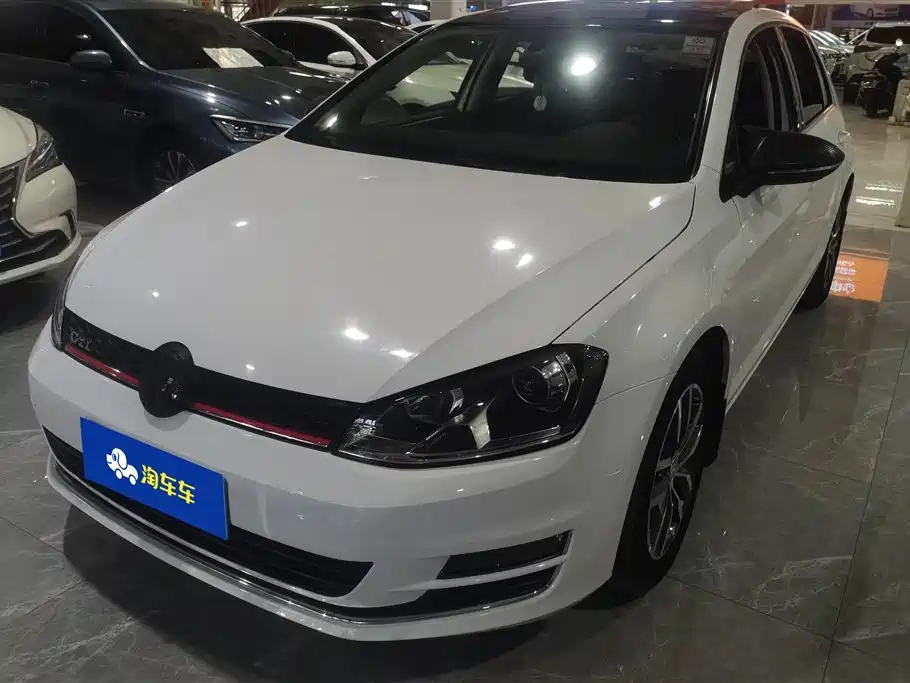 VOLKSWAGEN GOLF 2014