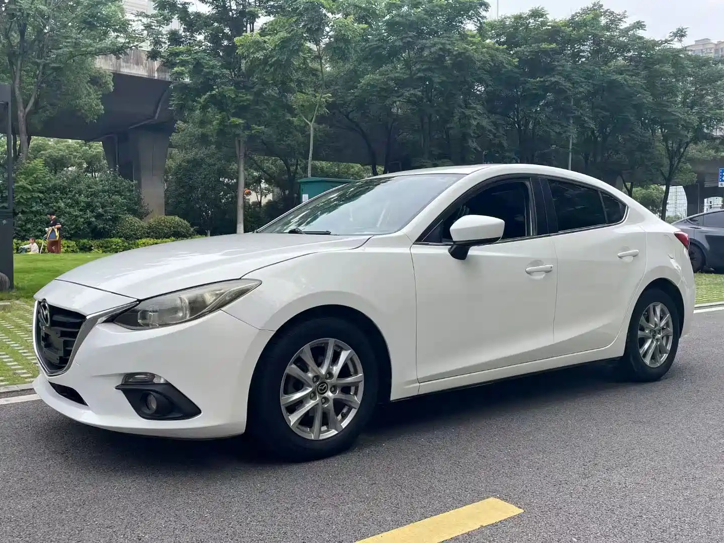 MAZDA 3 AXELA 2014