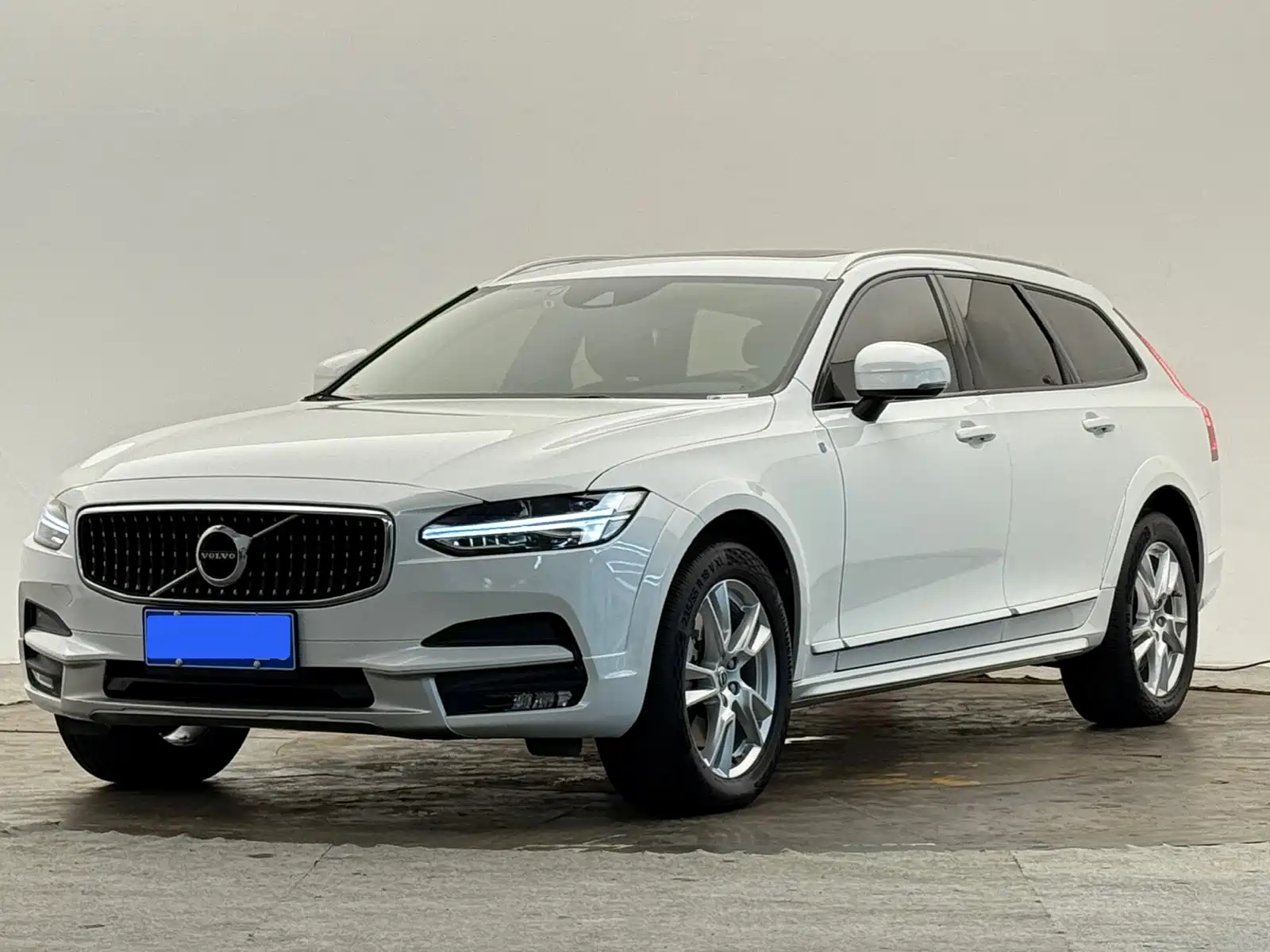 VOLVO V90 2019