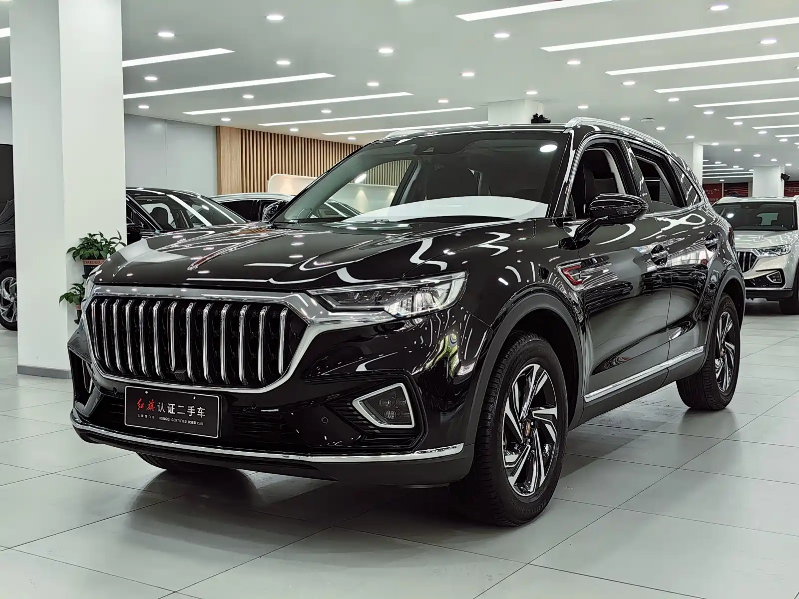 HONGQI HS5 2022