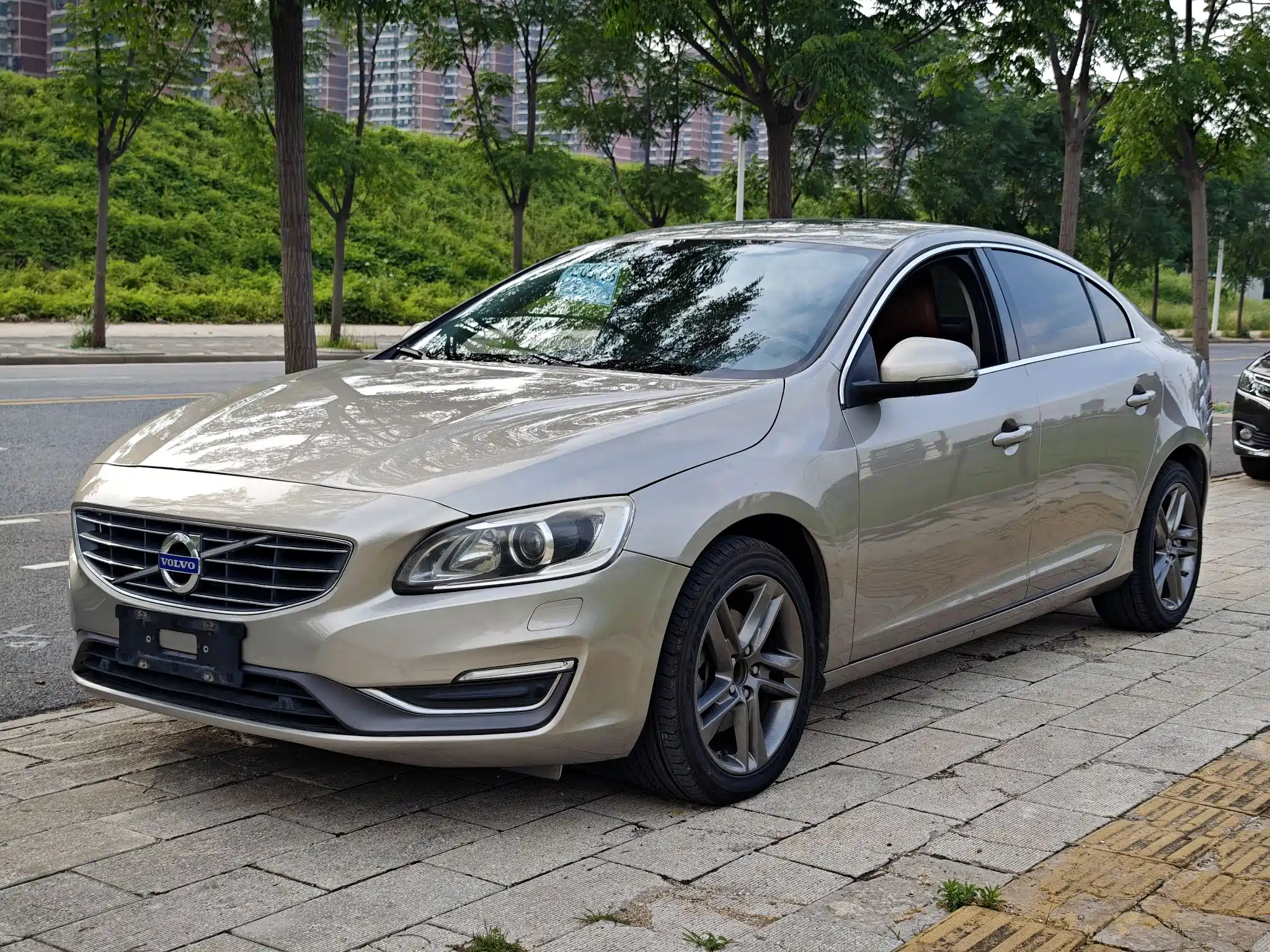 VOLVO S60 2015