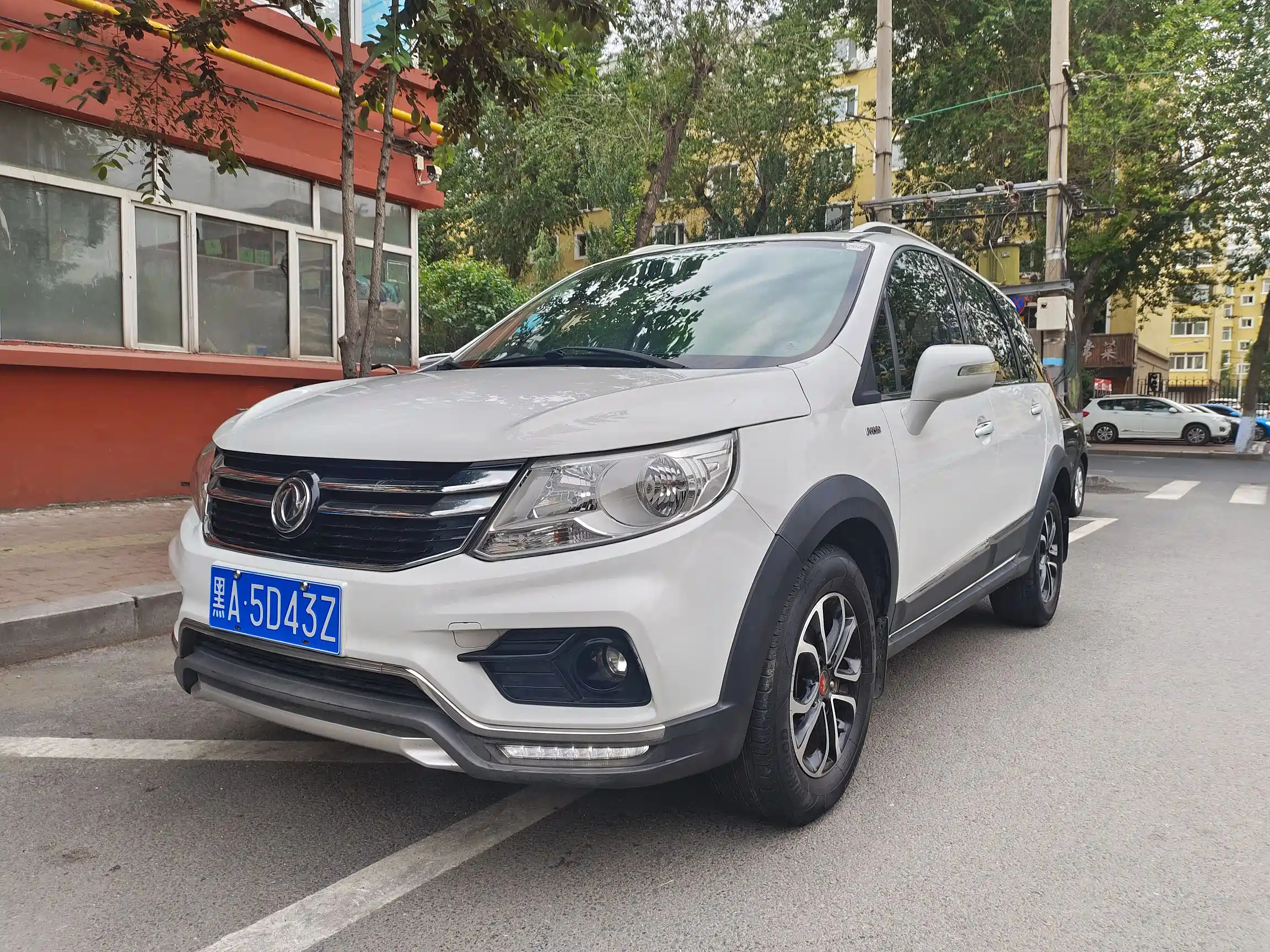 DONGFENG JOYEAR X3 2017