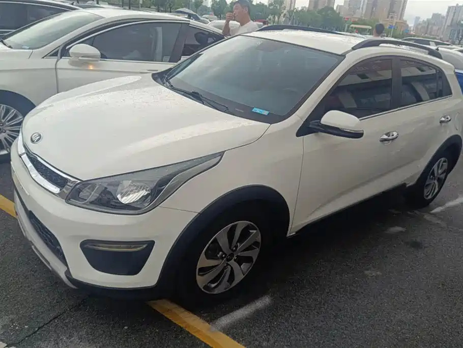 KIA KX CROSS 2017