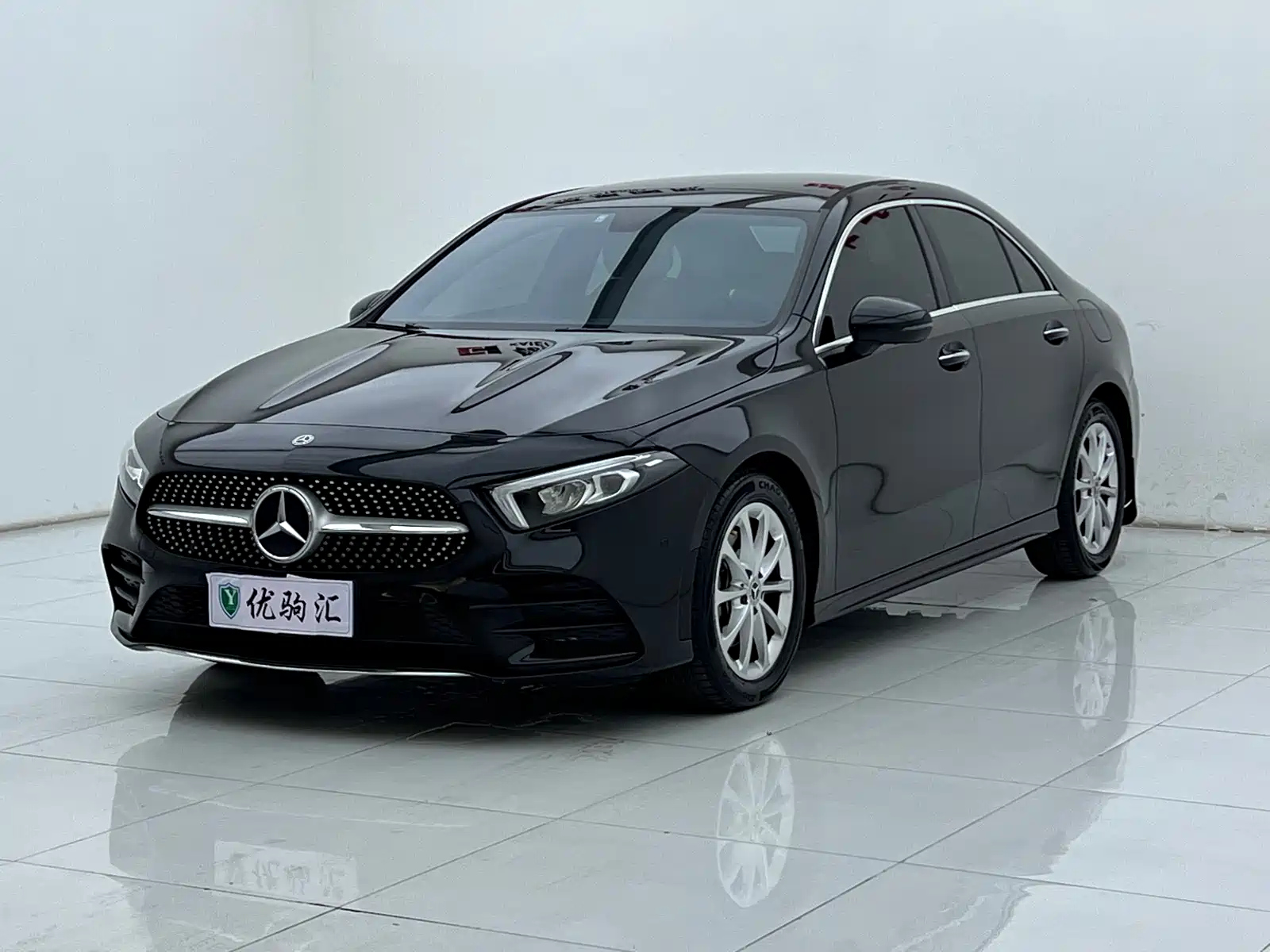 MERCEDES BENZ A-CLASS 2019