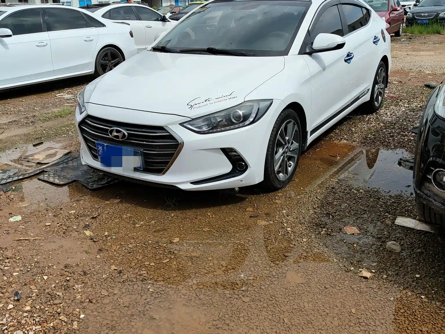 HYUNDAI ELANTRA 2016