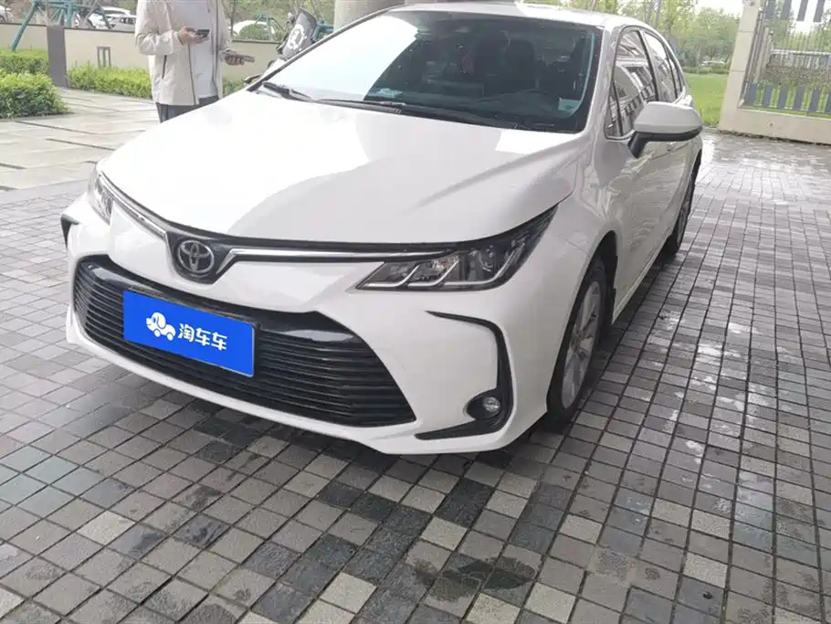 TOYOTA COROLLA 2023