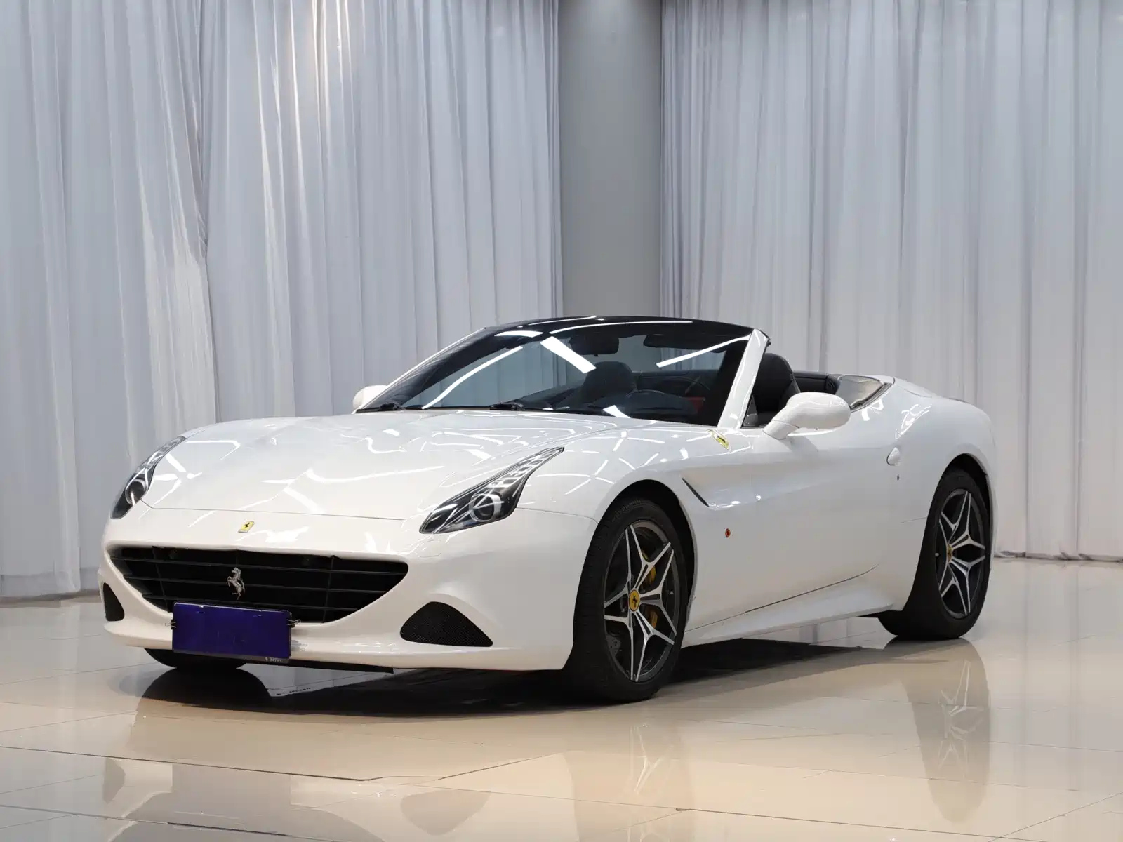 FERRARI CALIFORNIA T 2015