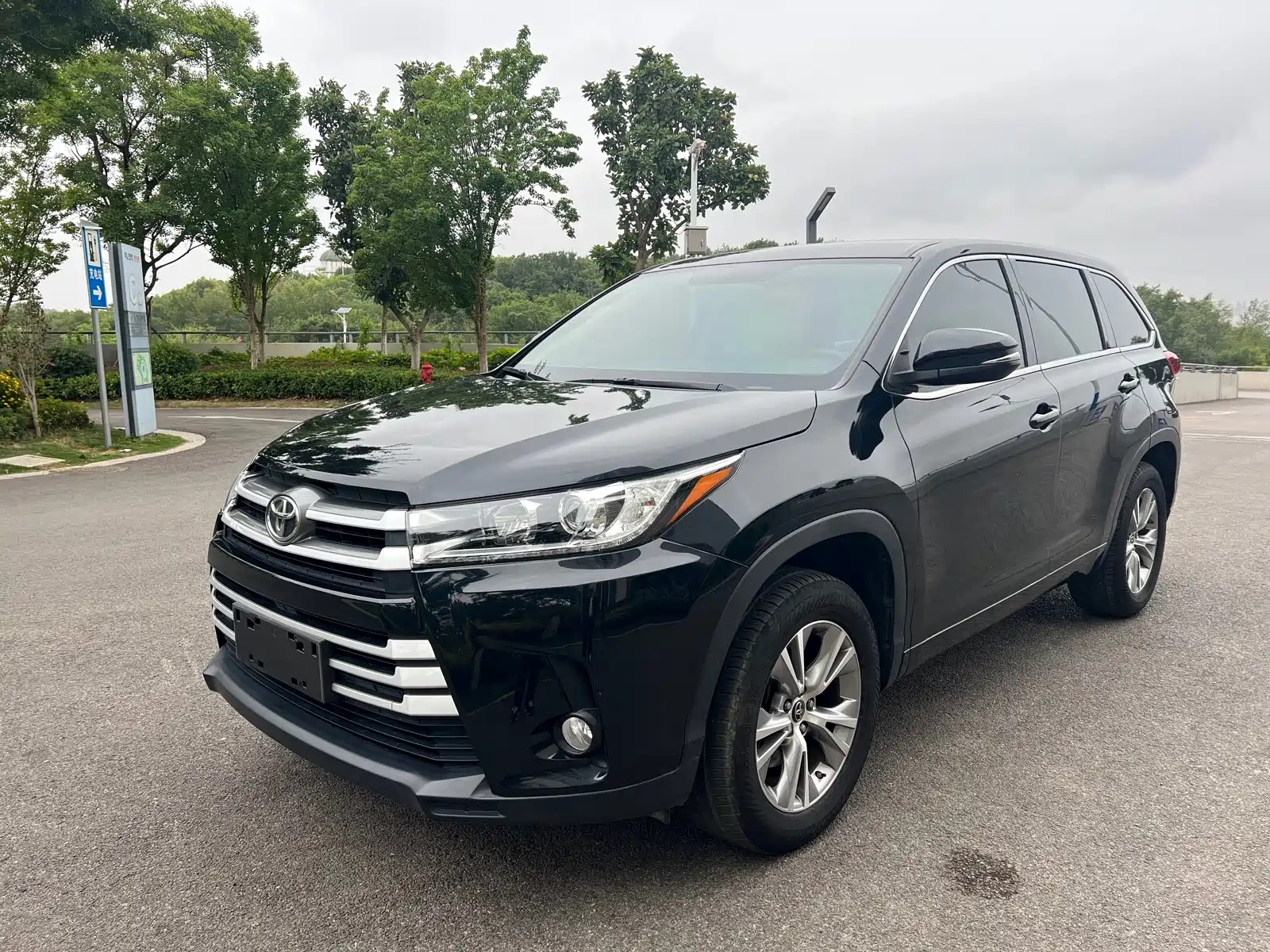 TOYOTA HIGHLANDER 2021