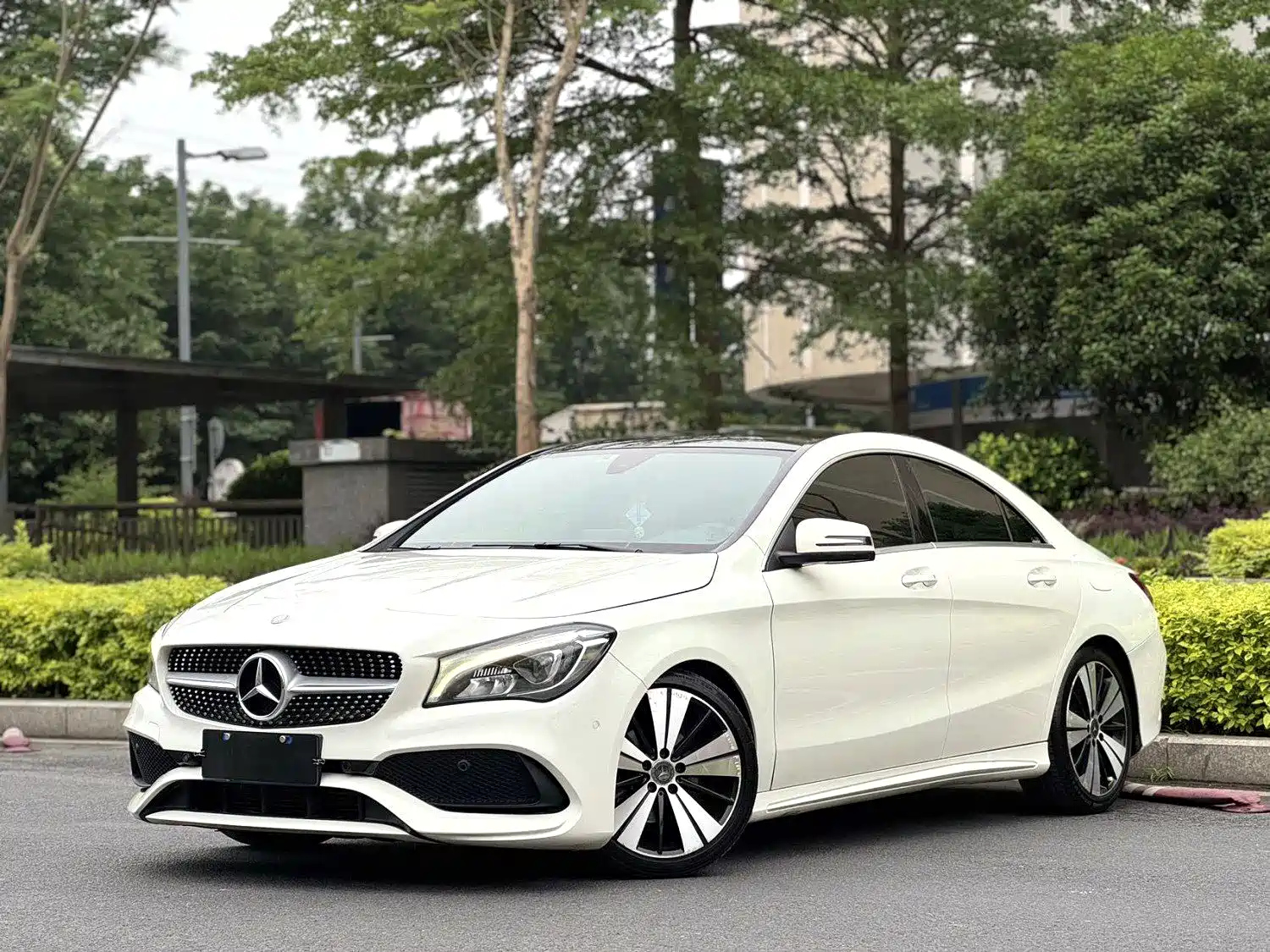 MERCEDES BENZ CLA 2017