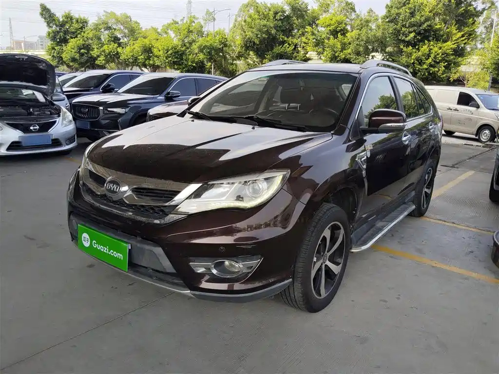 BYD S7 2015