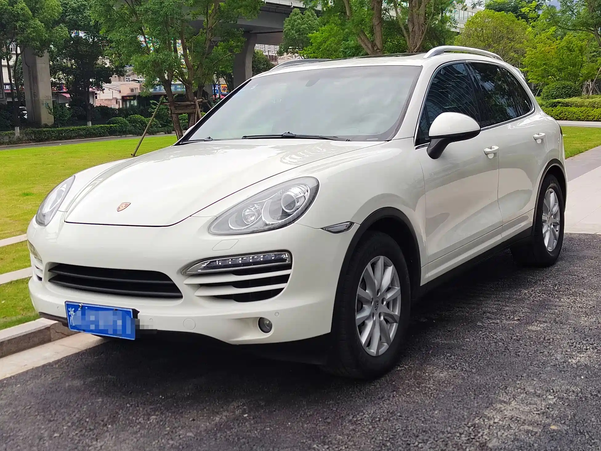 PORSCHE CAYENNE 2011
