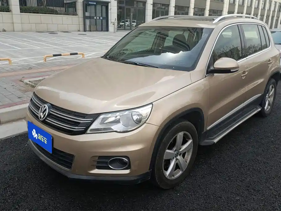 VOLKSWAGEN TIGUAN 2012
