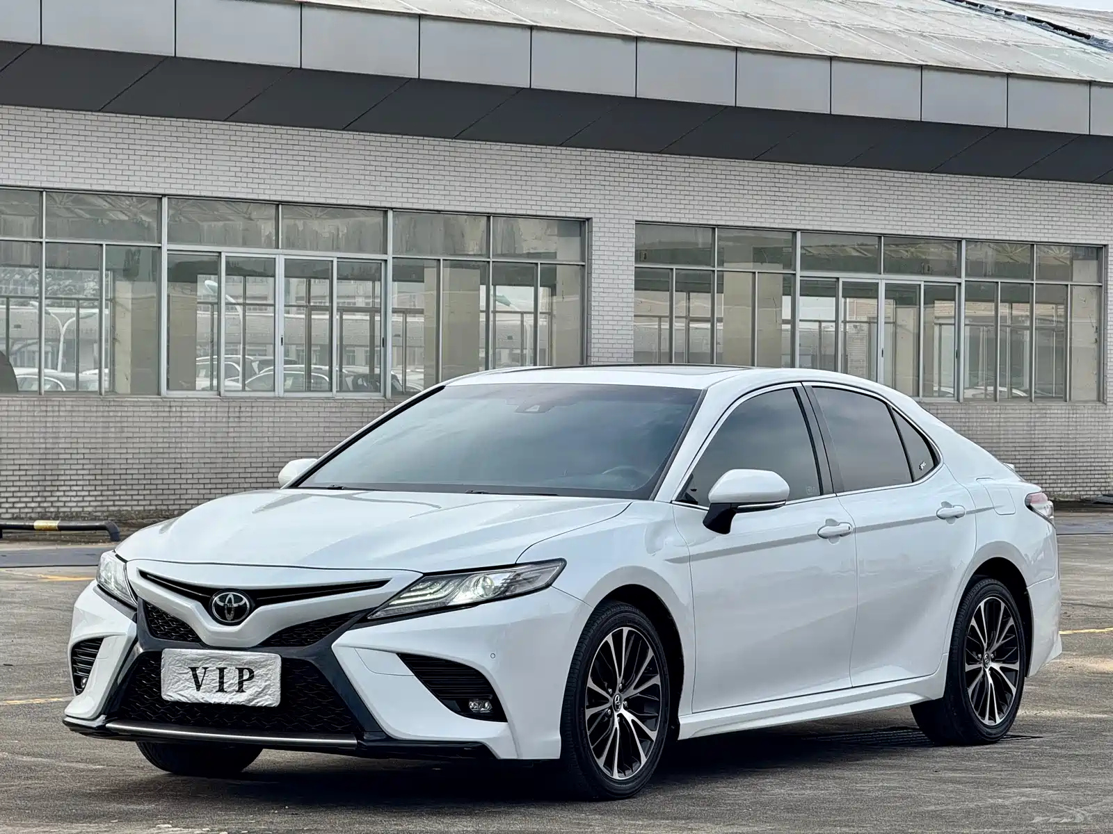 TOYOTA CAMRY 2018