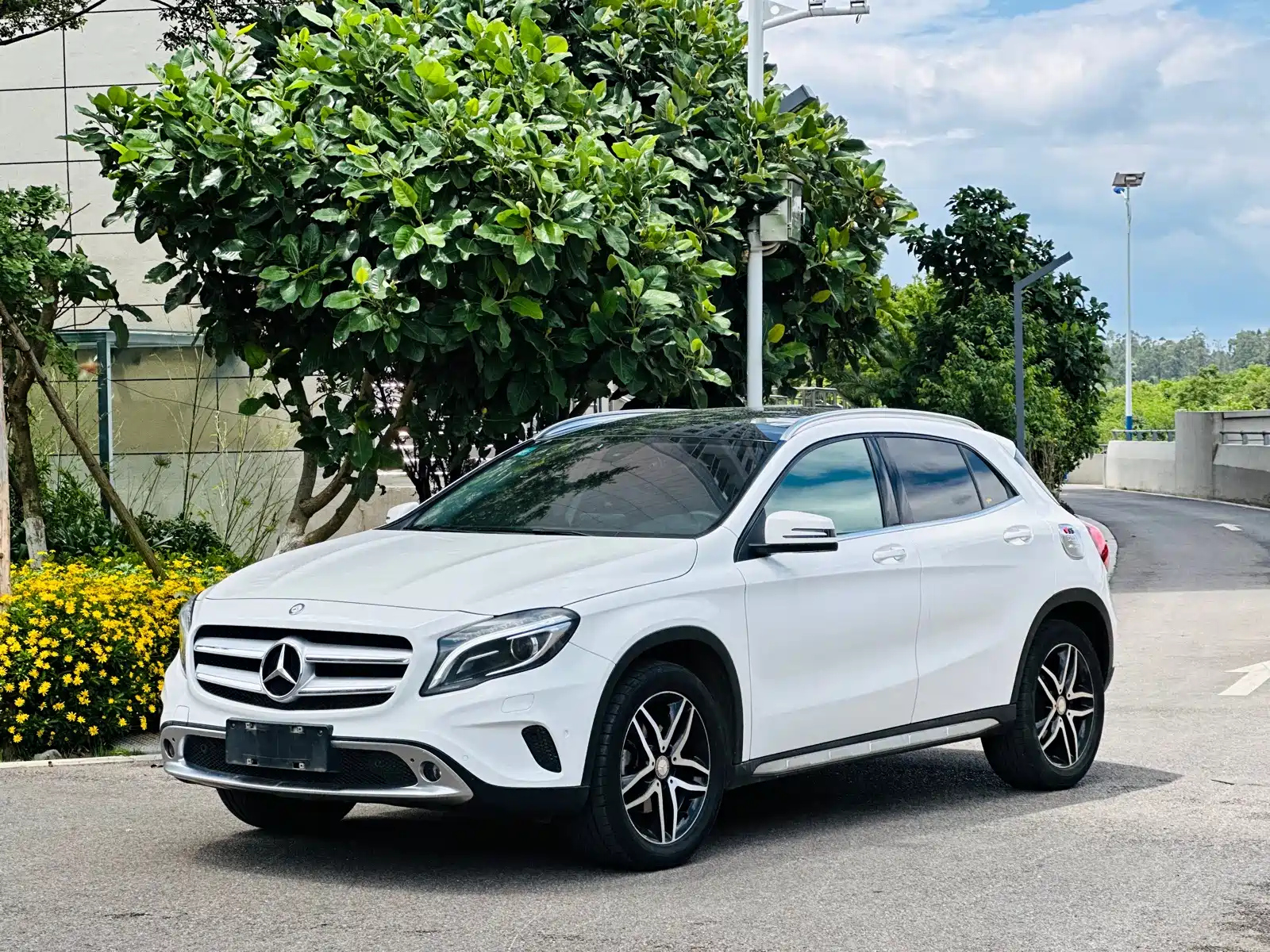 MERCEDES BENZ GLA 2016