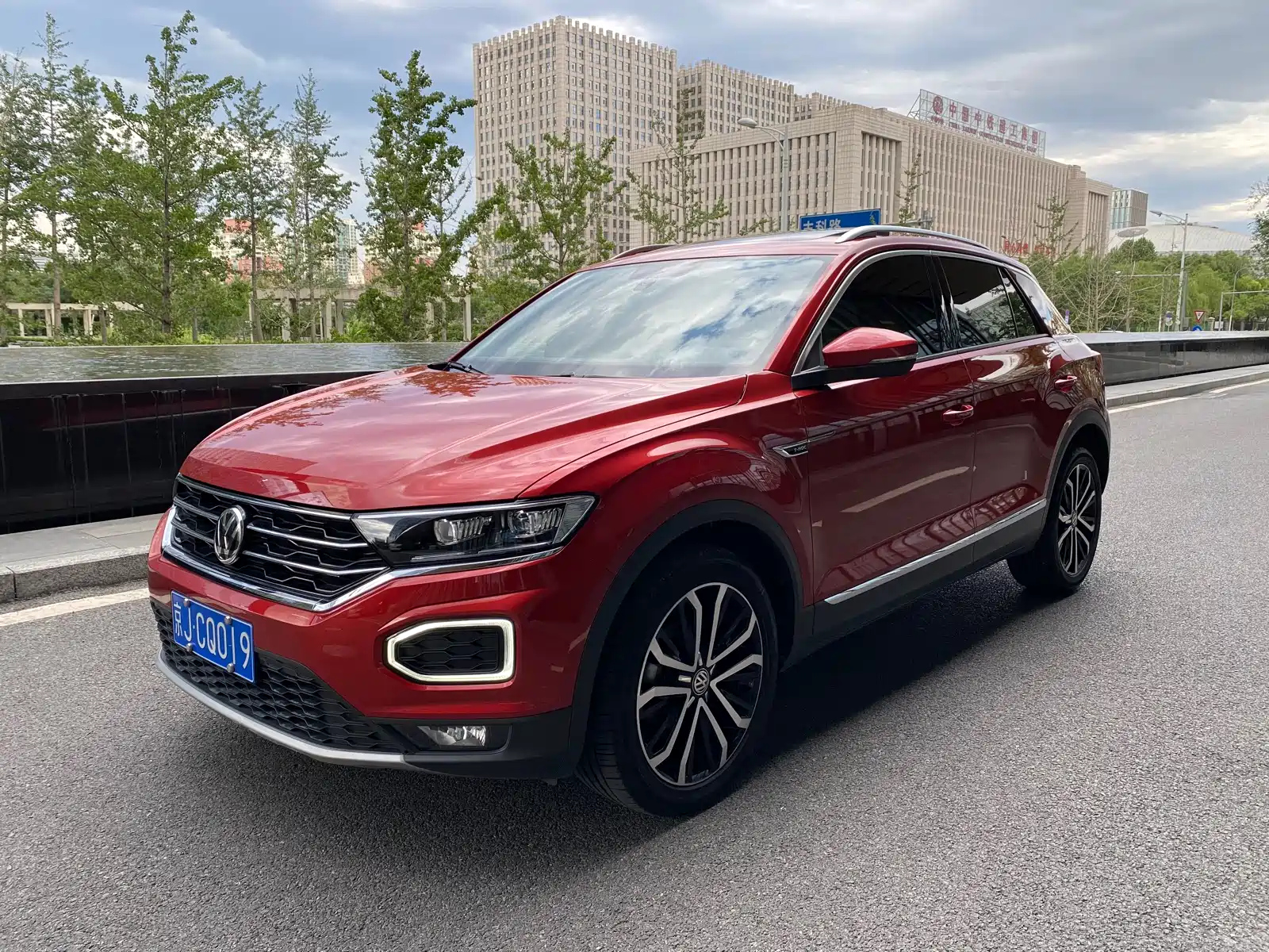 VOLKSWAGEN T-ROC TANGE 2019