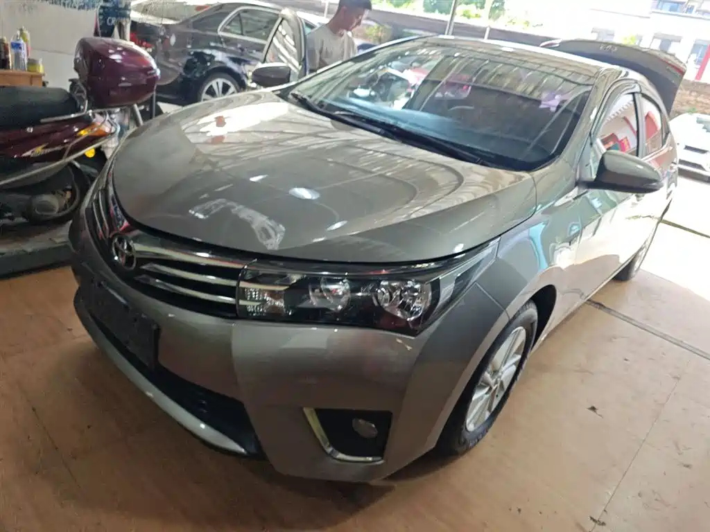 TOYOTA COROLLA