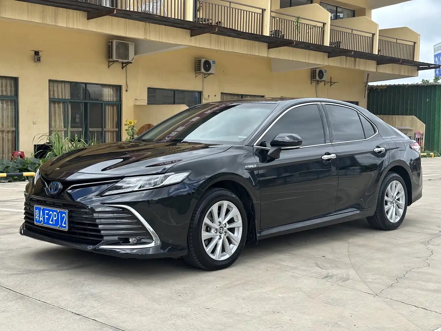 TOYOTA CAMRY 2021