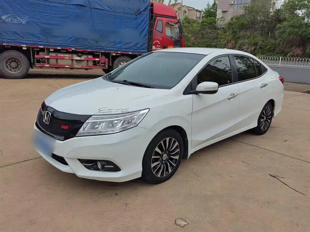 HONDA CRIDER 2015