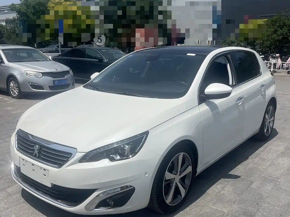 PEUGEOT 308S 2015