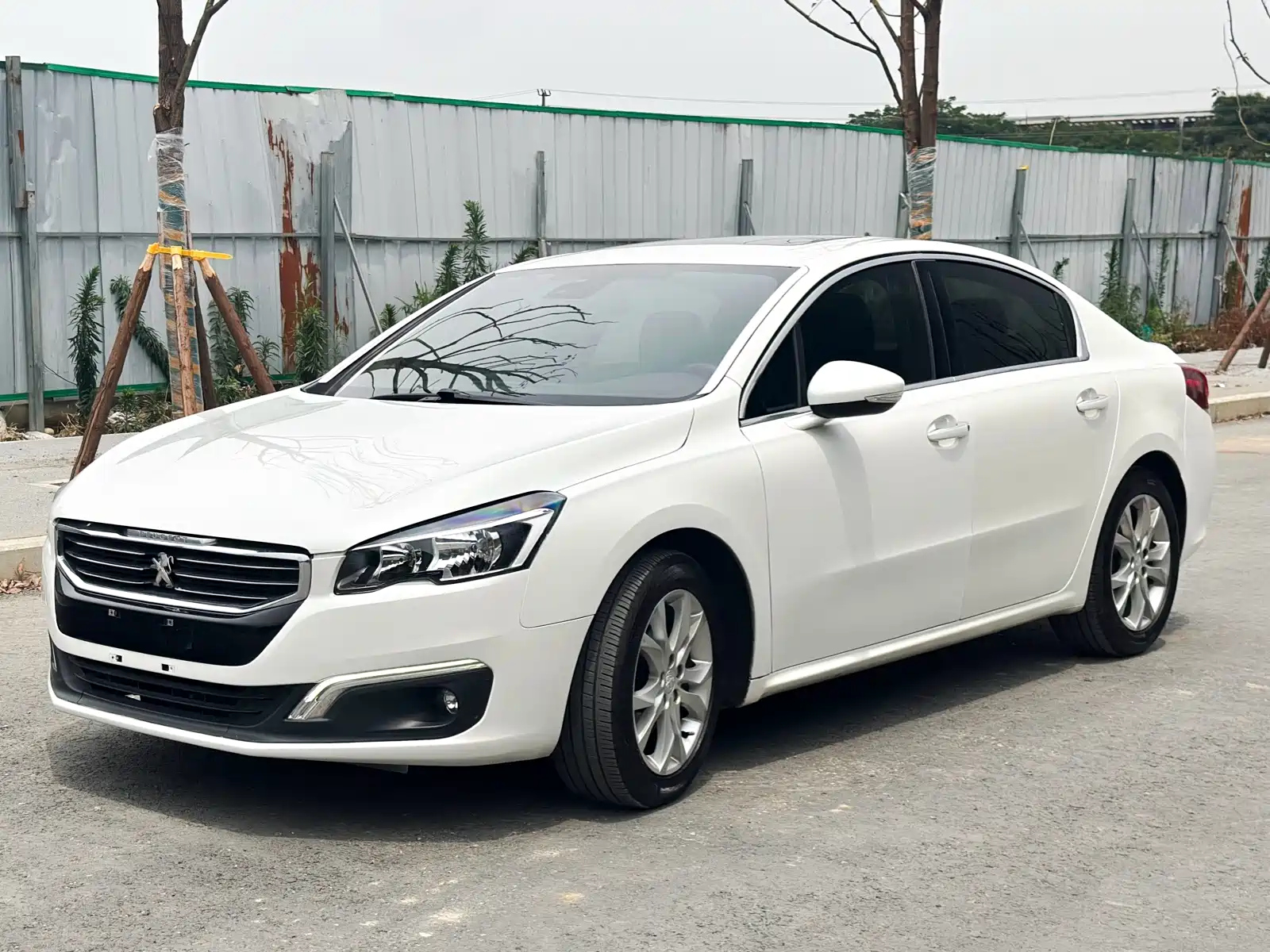 PEUGEOT 508 2015