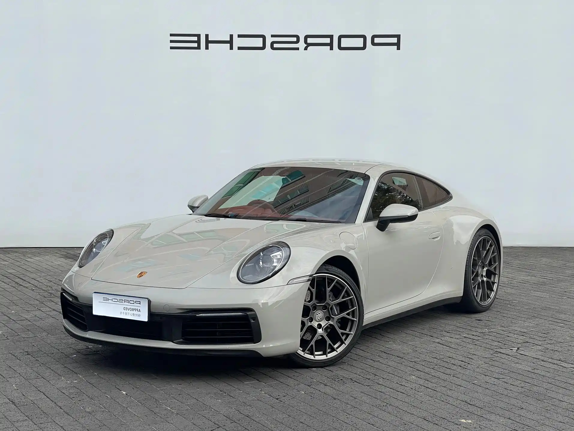 PORSCHE 911 2020