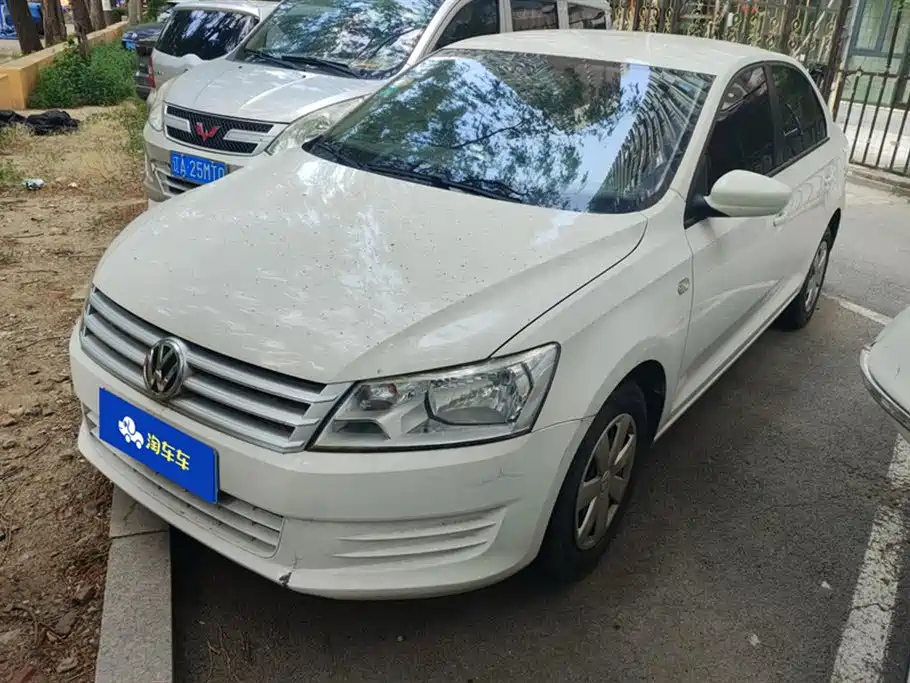 VOLKSWAGEN SANTANA 2016