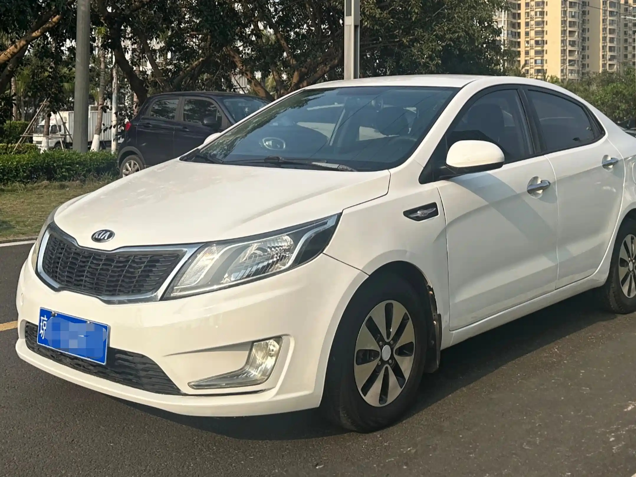 KIA K2 2011