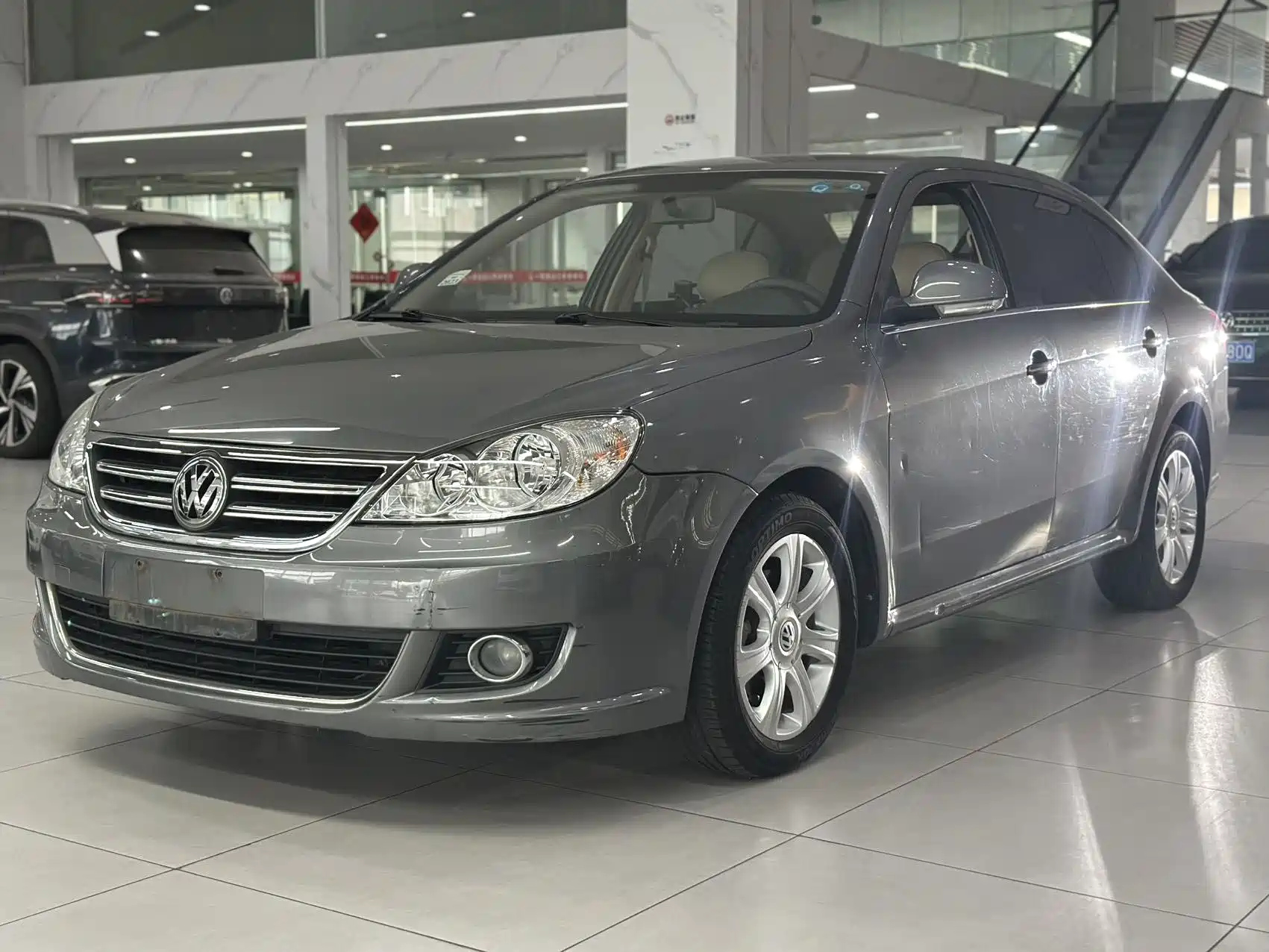 VOLKSWAGEN LAVIDA 2011