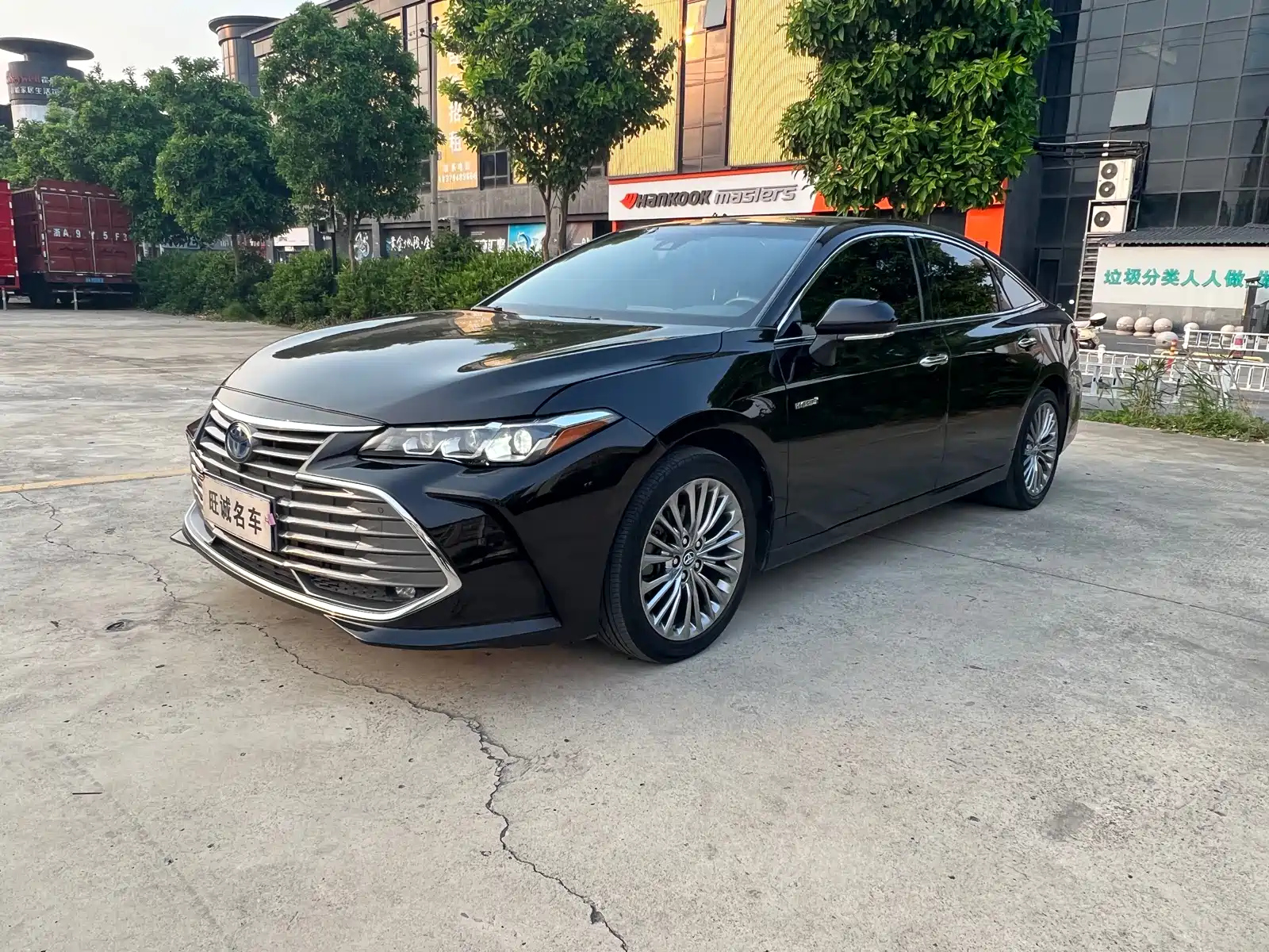 TOYOTA AVALON 2019