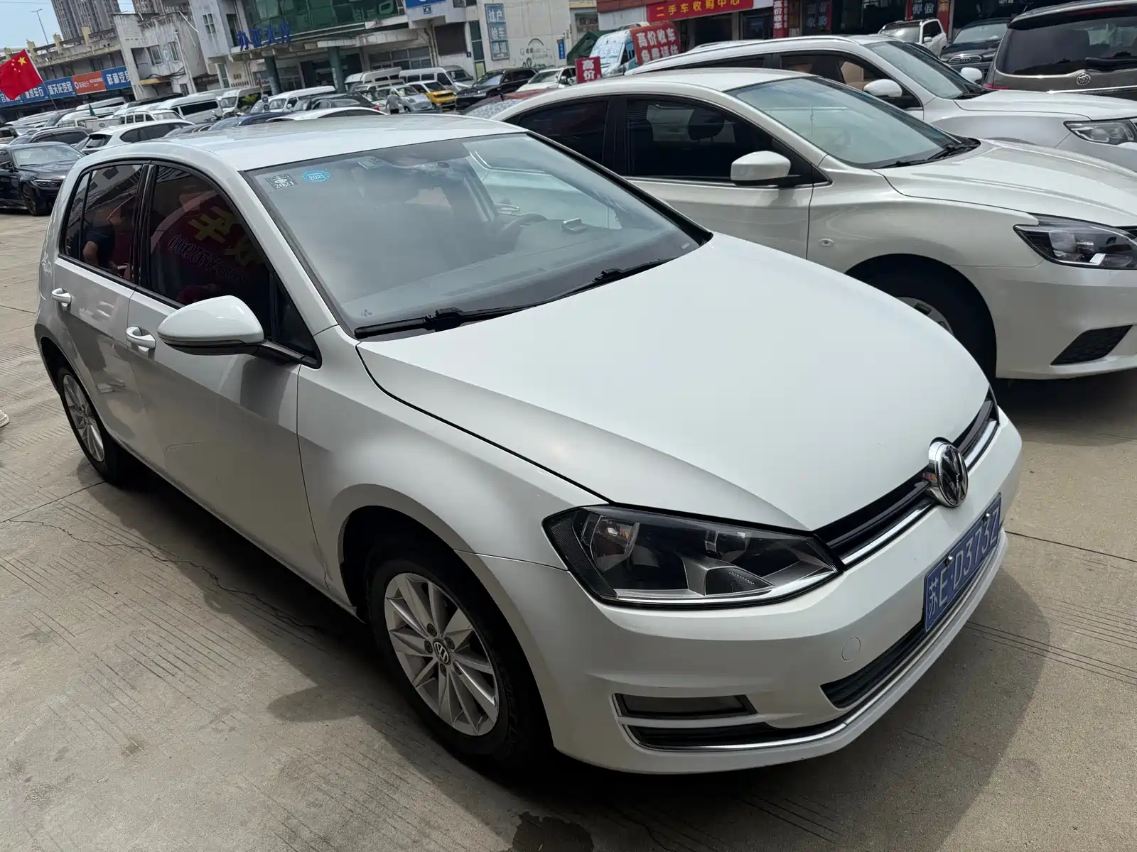 VOLKSWAGEN GOLF 2014