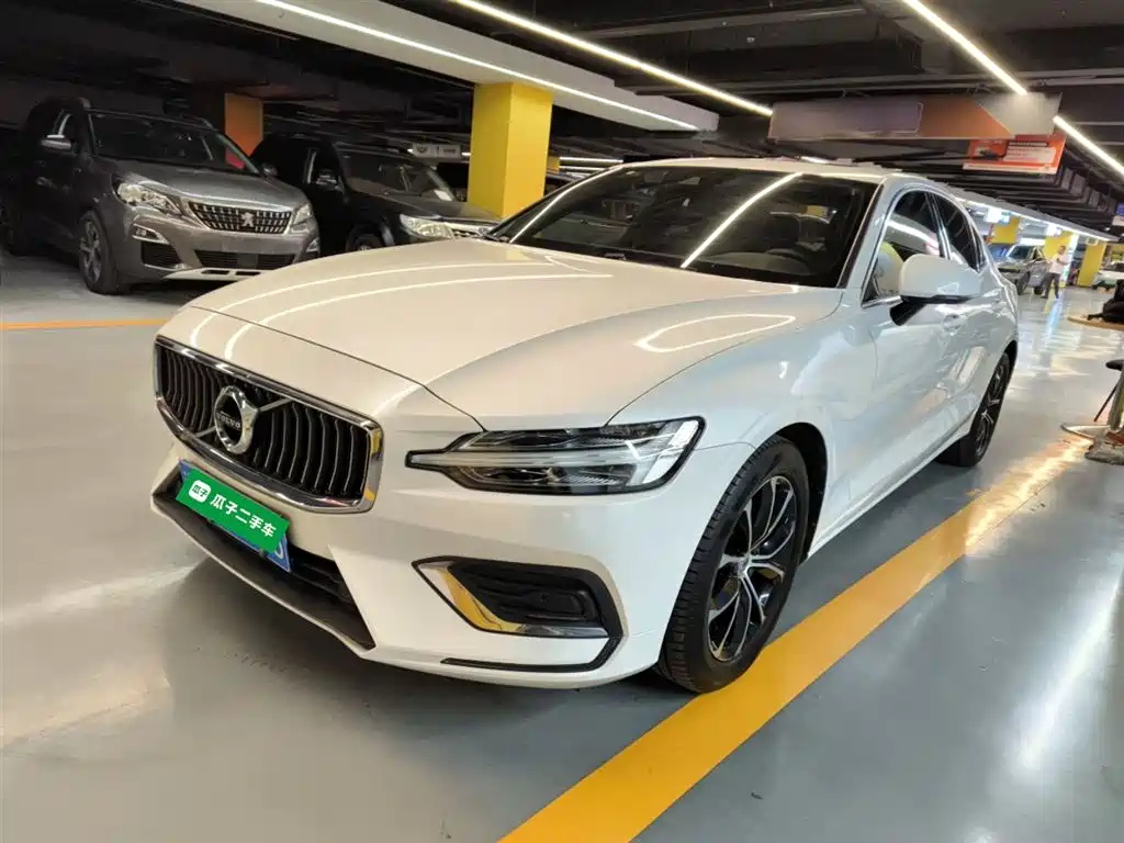 VOLVO S60 2021