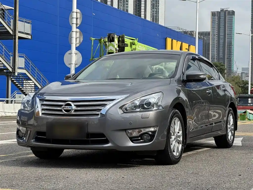 NISSAN TEANA 2013